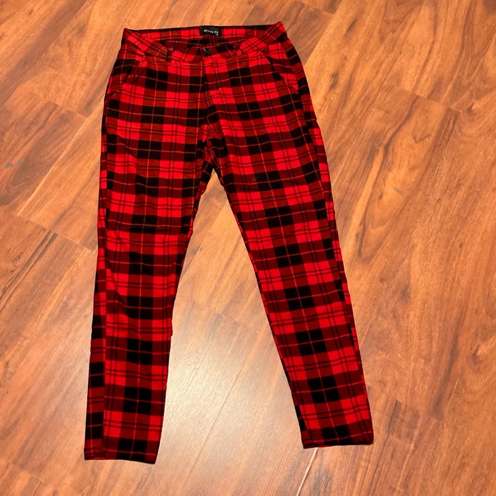 H&M Men’s Red & Black Stretch Slim Fit Pants